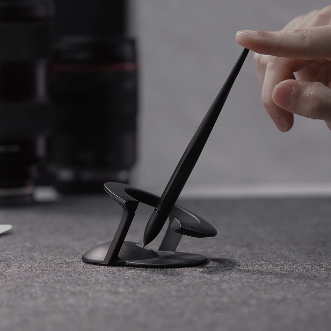 The Most Eye-Catching Hovering Pen - Hoverpen Interstellar The Most Eye-Catching Hovering Pen - Hoverpen Interstellar