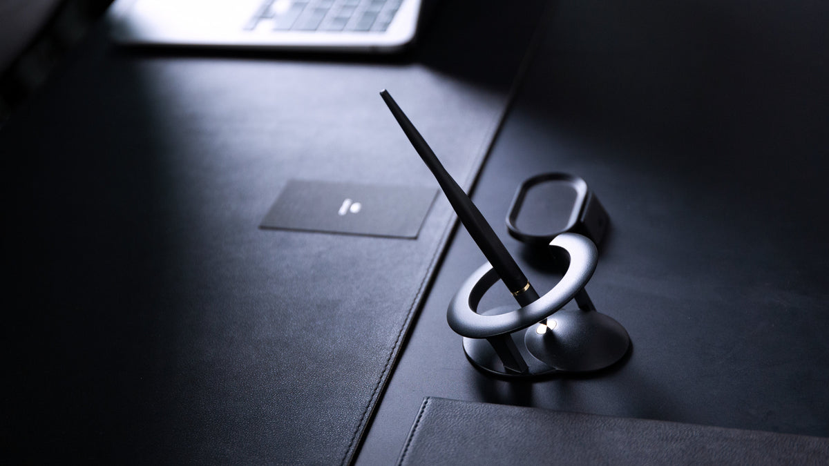 Overpen The Most Eye-Catching Hovering Pen - Hoverpen Interstellar